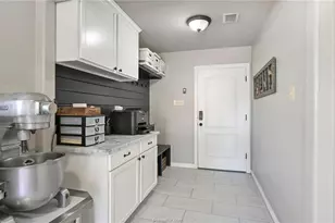 1108 Honeysuckle Ln, Caldwell, TX 77836 - Photo 15