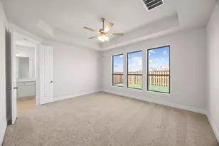 129 Emerald Grove Dr, Georgetown, TX 78633 - Photo 11