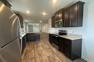 18300 Speculator Ln, Elgin, TX 78621 - Photo 13