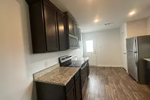 18300 Speculator Ln, Elgin, TX 78621 - Photo 11