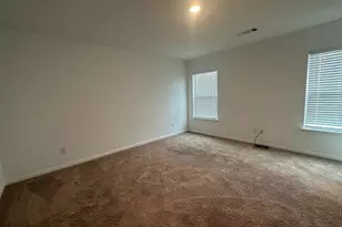 18300 Speculator Ln, Elgin, TX 78621 - Photo 7