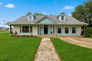 1509 Hill St, Bastrop, TX 78602 - Photo 3