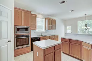 1001 Clear Lake Ln, Leander, TX 78641 - Photo 13