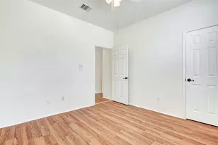 1001 Clear Lake Ln, Leander, TX 78641 - Photo 17