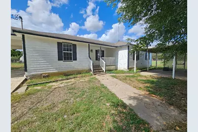 1778 Fm 1704 #C, Elgin, TX 78621 - Photo 1