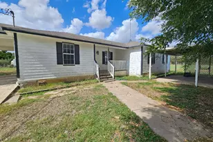 1778 Fm 1704, Elgin, TX 78621 - Photo 1