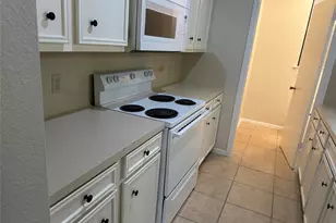 7107 Silver Dale Dr, Austin, TX 78736 - Photo 9