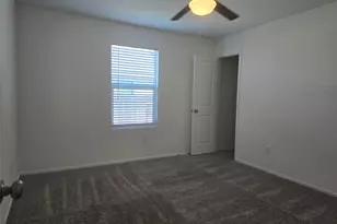 410 Bluejack Wy, Hutto, TX 78634 - Photo 9