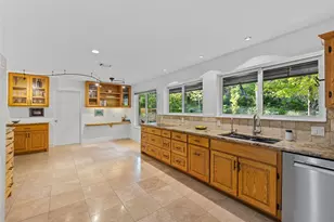 915 Wild Basin Ledge, Austin, TX 78746 - Photo 9