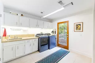 915 Wild Basin Ledge, Austin, TX 78746 - Photo 21