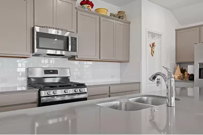 656 Silver Springs Bend, Kyle, TX 78640 - Photo 5