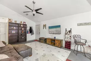 116 S Hackberry Ave, Luling, TX 78648 - Photo 31