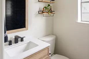 304 Skyloop Dr, Austin, TX 78745 - Photo 23