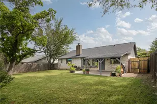 304 Skyloop Dr, Austin, TX 78745 - Photo 5