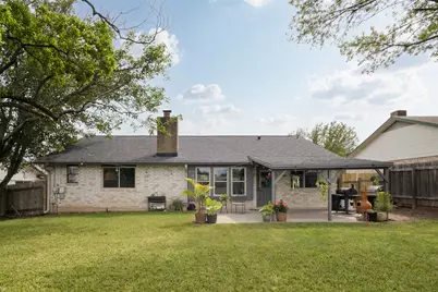 304 Skyloop Drive, Austin, TX 78745 - Photo 7