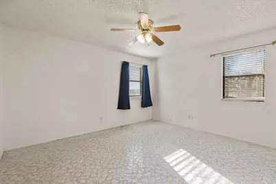 303 Ponderosa Road, Bastrop, TX 78602 - Photo 15