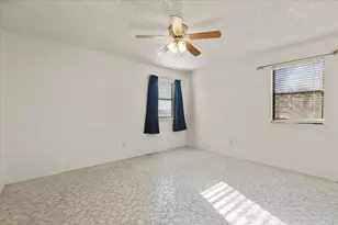 303 Ponderosa Rd, Bastrop, TX 78602 - Photo 15