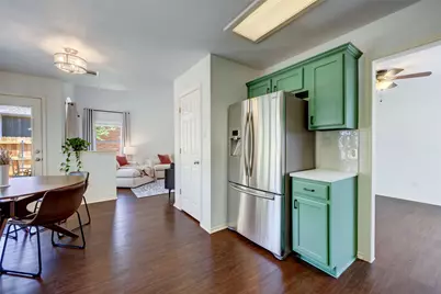 1816 W Pflugerville Parkway, Round Rock, TX 78664 - Photo 7