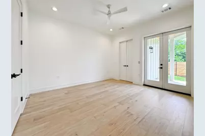 3614 Abbate Circle #B, Austin, TX 78721 - Photo 13