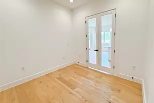 3614 Abbate Cir, Austin, TX 78721 - Photo 9