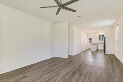 216 The Duke Drive, Jarrell, TX 76537 - Photo 5
