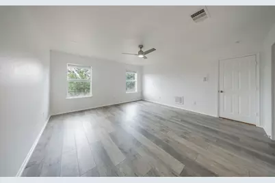 12001 Gaelic Drive, Austin, TX 78754 - Photo 11