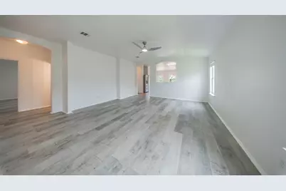 12001 Gaelic Drive, Austin, TX 78754 - Photo 5