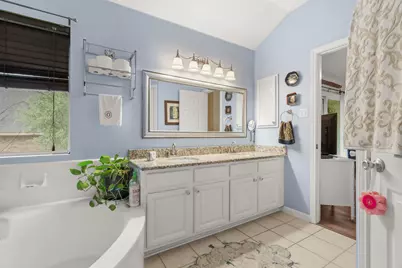 8909 Lomita Verde Court, Austin, TX 78749 - Photo 13
