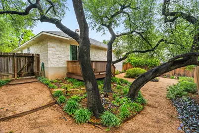 8909 Lomita Verde Court, Austin, TX 78749 - Photo 23