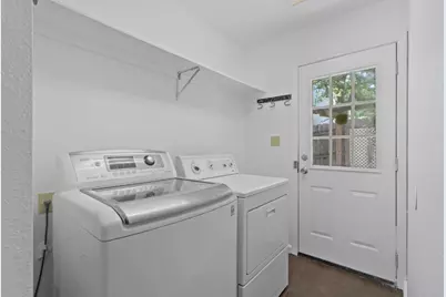 1211 Delano Street, Austin, TX 78721 - Photo 11
