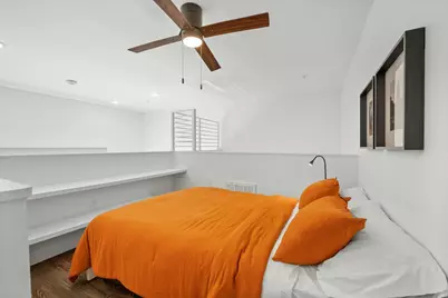 49 Navasota Street #214, Austin, TX 78702 - Photo 35