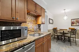 505 W 7th St, Austin, TX 78701 - Photo 13