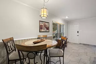 505 W 7th St, Austin, TX 78701 - Photo 11
