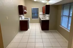 4419 Silverstone Dr, Austin, TX 78744 - Photo 9