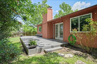 8914 Sparkling Creek Drive, Austin, TX 78729 - Photo 23