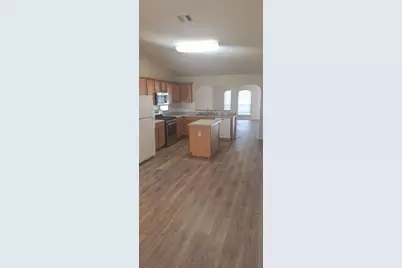 643 Hogan, Kyle, TX 78640 - Photo 3
