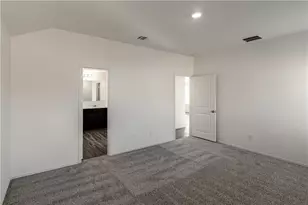 744 Xanadu Dr, Jarrell, TX 76537 - Photo 15