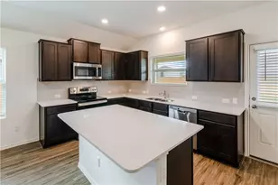 744 Xanadu Dr, Jarrell, TX 76537 - Photo 9