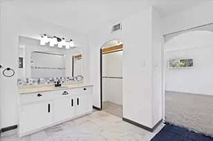 502 Gracelane Ln, Austin, TX 78746 - Photo 15