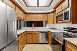 502 Gracelane Ln, Austin, TX 78746 - Photo 11