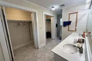 258 S Washington St, La Grange, TX 78945 - Photo 9