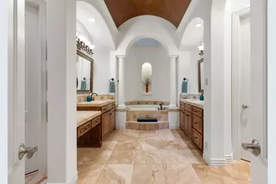 101 Lakeway Hills Cove, Lakeway, TX 78734 - Photo 21