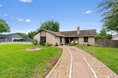 401 Drake Lane, Taylor, TX 76574 - Photo 1