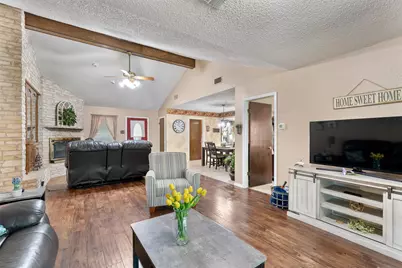 401 Drake Lane, Taylor, TX 76574 - Photo 7