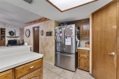 401 Drake Lane, Taylor, TX 76574 - Photo 13