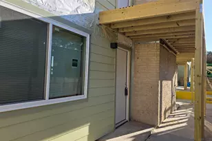 2124 Burton Dr, Austin, TX 78741 - Photo 15