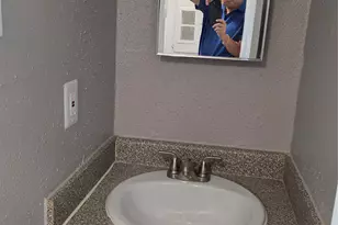 2124 Burton Dr, Austin, TX 78741 - Photo 13