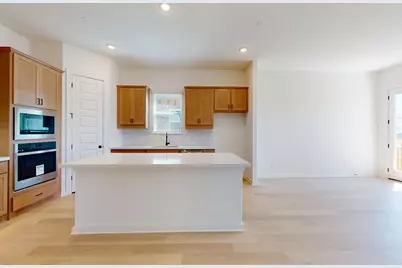 137 Bishop Wood Road, Dripping Springs, TX 78620 - Photo 5