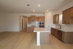 137 Bishop Wood Rd, Dripping Springs, TX 78620 - Photo 5