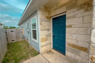129 Tall Grass Dr, Georgetown, TX 78628 - Photo 3